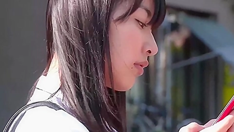 Japanese Idol Does That On The Bus
