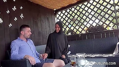 Naomi Bennet Left Her Egyptian Husband