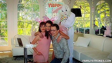 Fuck Bunny - Avi Love