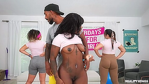 Sexy Workout With Sorority Chicks - May Hashira And Dickdealer Don