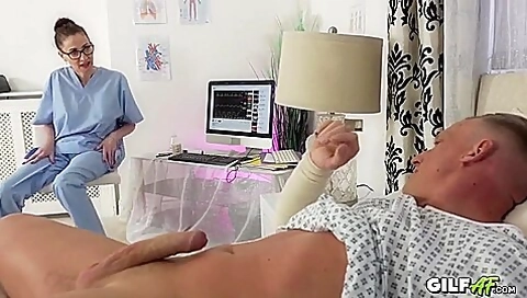 Scarlet Louise - Gilf Nurse Creampie Suprise