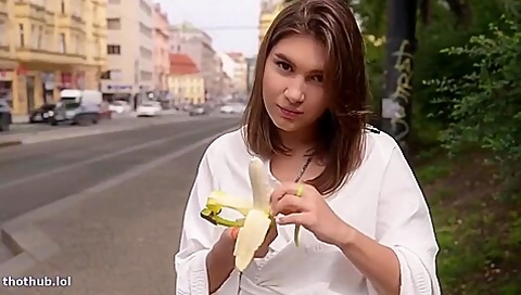 Day In The Life With Ellie In Prague