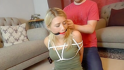 Lolas Bondage Bet 720p