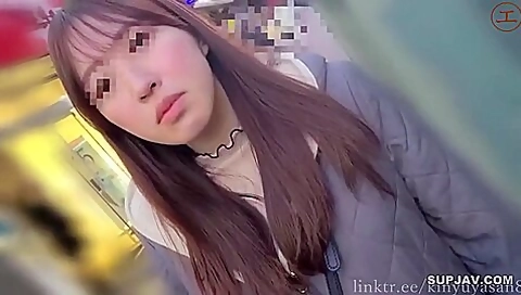 A Big-breasted Wife Who Has Such A Loose Sense Of Money That Her Cell Phone Stops Working. I Took Over The Payment As Soon As Possible, But His Attitude Suddenly Deteriorated During The Repayment Process, So I Confessed My Feelings