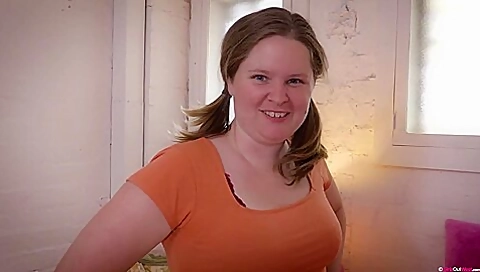 Sarah - Cutie