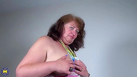 Dutch Naughty Bbw Fingering Herself With Chantal A