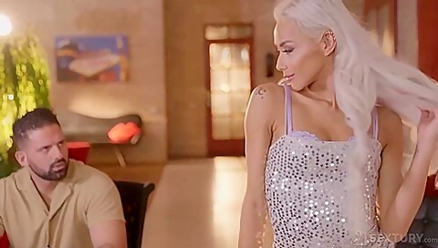 Veronica Leal In Graceful Anal Smut