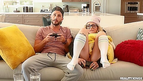 Hotgirlsgame Suprise With Susie Stellar