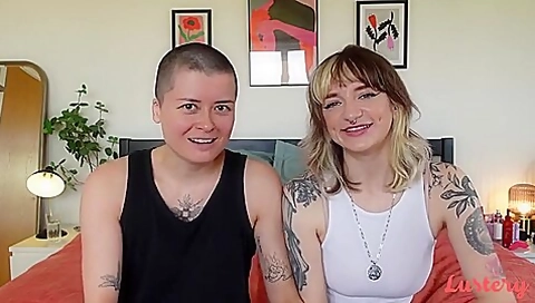 E1081 Neen And Poppy Vibe Check